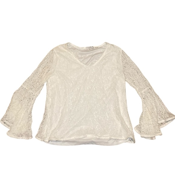 Cream lace bell sleeve top - Picture 4 of 6